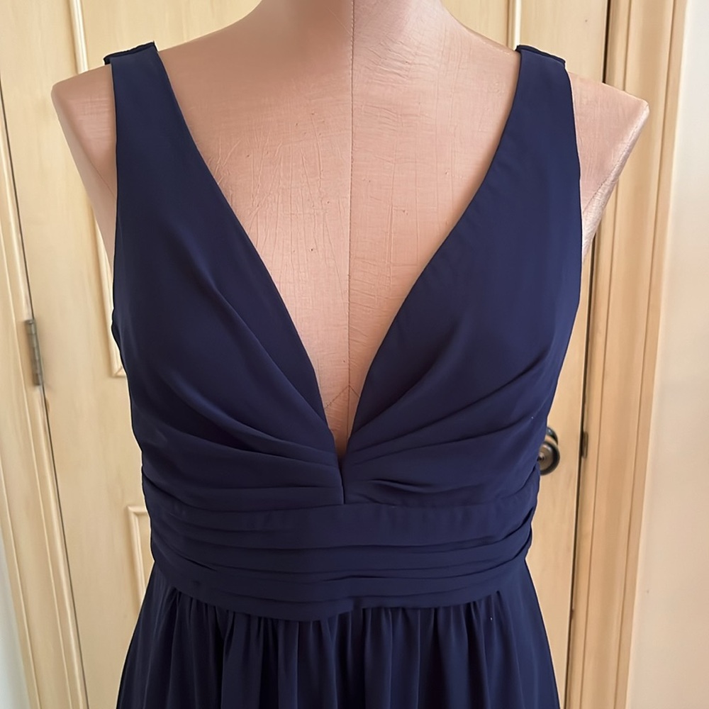 LULU'S Bridesmaid Prom Guest "Leading Role" Navy Blue V-Plunge Pleated Gown SZ M - Picture 7 of 15
